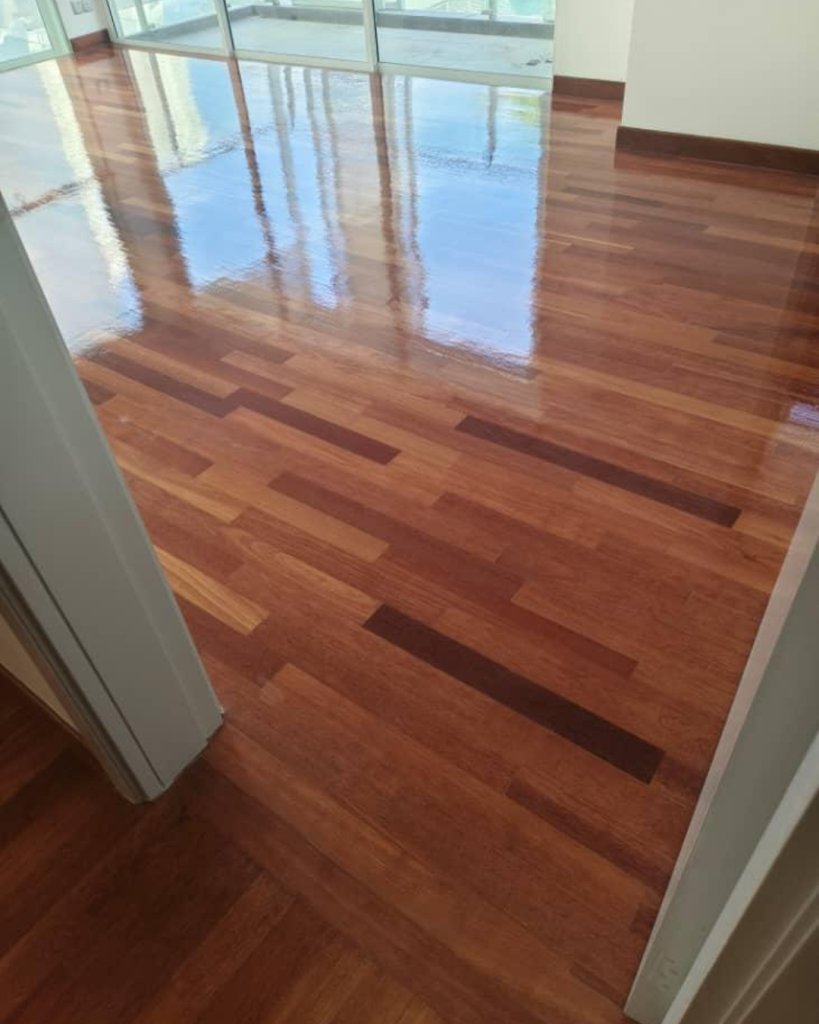 Solid Wood 15