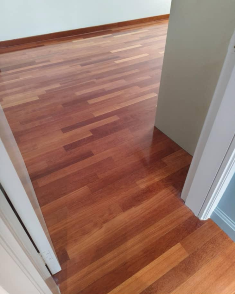 Solid Wood 16